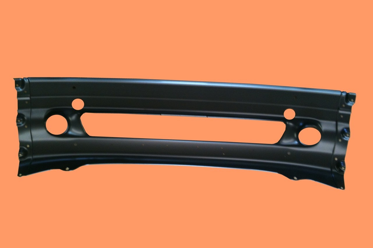 121-BFL39C Aftermarket, Fits Freightliner Columbia Center Steel Bumper tow and fog holes - Image 2